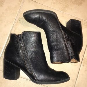 Sofft leather bootie